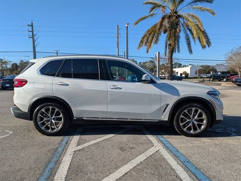 Used 2021 BMW X5 xDrive40i w/ Premium Package image 18