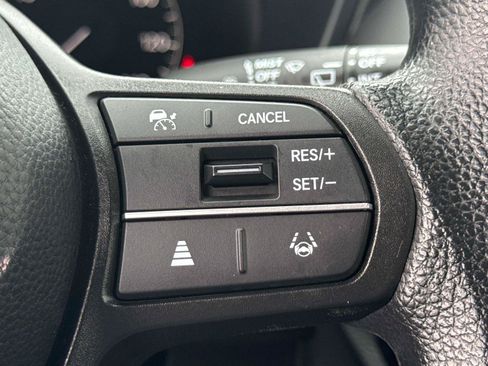 Certified 2025 Honda HR-V LX image 25