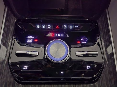 Used 2022 Jeep Wagoneer Series III image 46