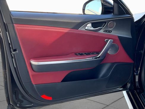 Used 2018 Kia Stinger GT2 AWD/4WD image 21