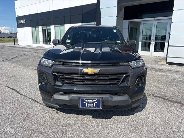 Used 2024 Chevrolet Colorado LT w/ LT Convenience Package AWD/4WD image 2