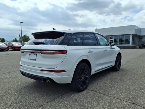 Used 2023 Lincoln Corsair AWD w/ Equipment Group 101A image 7