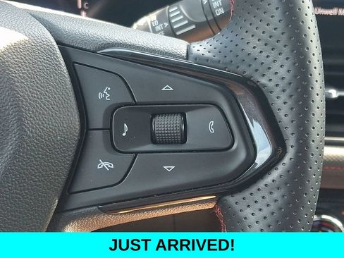 Used 2025 Chevrolet TrailBlazer RS w/ Convenience Package AWD/4WD image 22