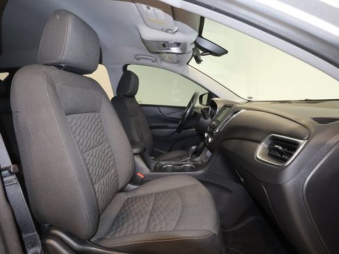 Used 2019 Chevrolet Equinox LT FWD image 17