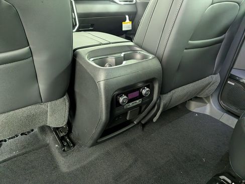 New 2026 GMC Acadia Elevation w/ Elevation Premium Package image 33