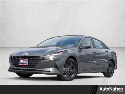 Used 2023 Hyundai Elantra Blue