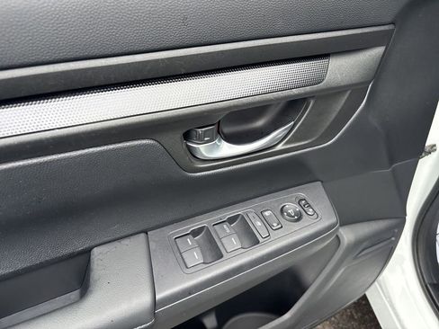 Used 2023 Honda CR-V LX image 15