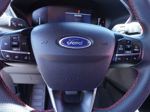 Used 2025 Ford Escape ST-Line w/ Equipment Group 301A FWD image 17