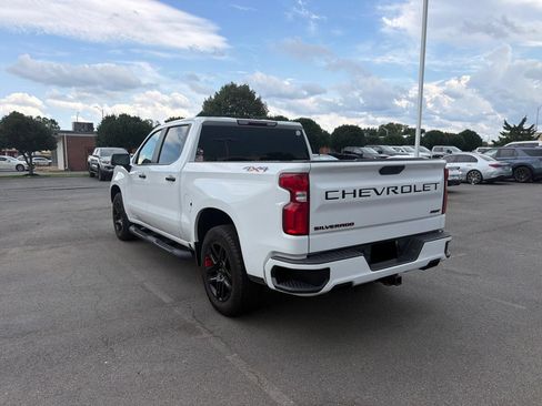 Used 2022 Chevrolet Silverado 1500 RST w/ Redline Edition AWD/4WD image 3
