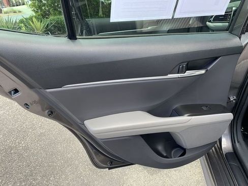 Used 2024 Toyota Camry SE FWD image 15
