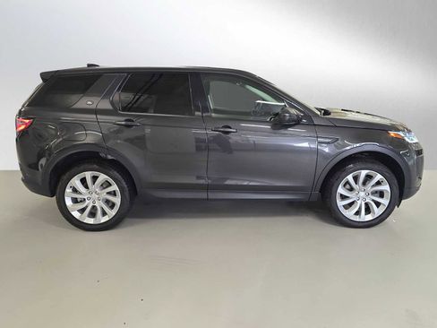 Used 2023 Land Rover Discovery Sport SE image 6