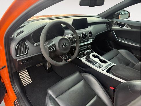 Used 2019 Kia Stinger GTS AWD/4WD image 9