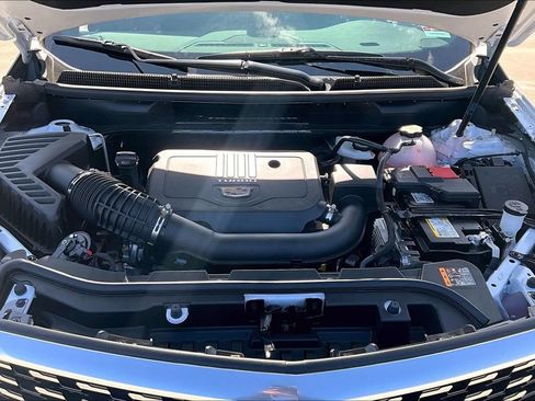 New 2026 Cadillac XT5 Luxury w/ LPO, Floor Liner Package FWD image 11
