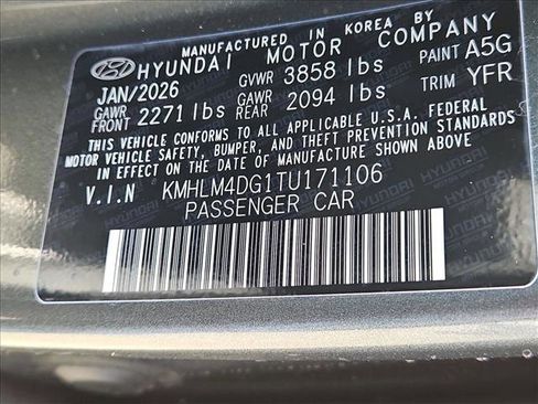 New 2026 Hyundai Elantra Sport FWD image 17