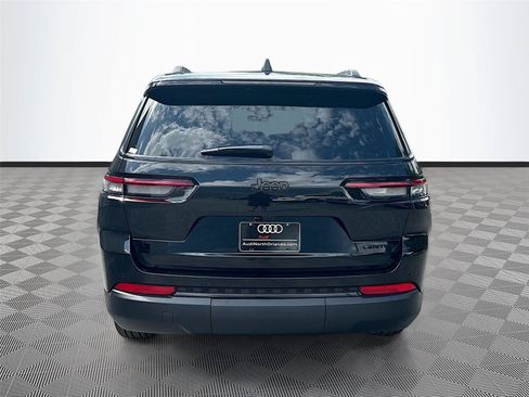 Used 2025 Jeep Grand Cherokee L Limited w/ Black Appearance Package RWD image 6