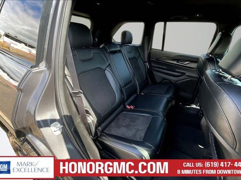Used 2024 Jeep Grand Cherokee Altitude AWD/4WD image 25