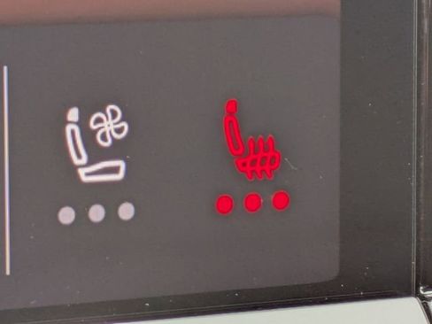 Certified 2025 Volkswagen Atlas Peak Edition SE image 26