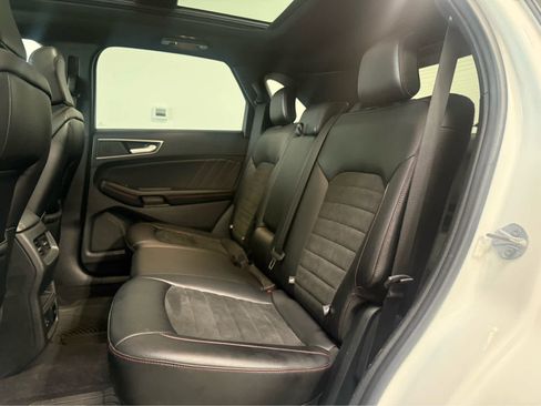 Used 2022 Ford Edge ST-Line w/ Class II Trailer Tow Package image 14