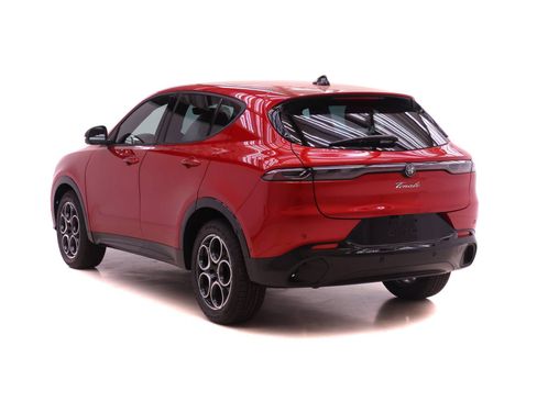 New 2026 Alfa Romeo Tonale AWD/4WD image 5