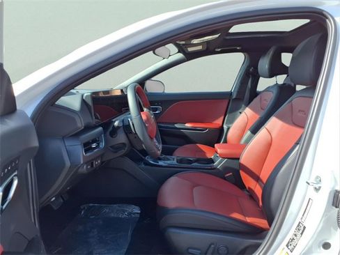 New 2026 Kia K4 GT-Line image 15