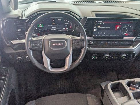 Used 2022 GMC Sierra 1500 Elevation image 9