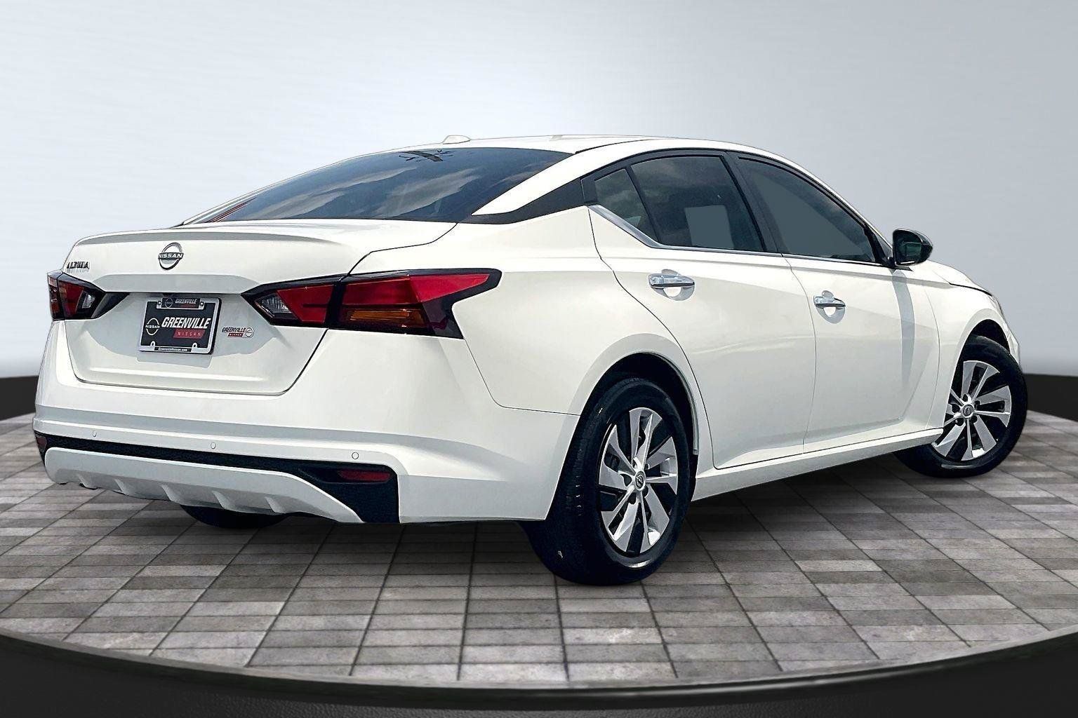 Certified 2025 Nissan Altima 2.5 S FWD image 14