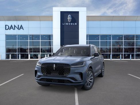 New 2025 Lincoln Aviator AWD w/ Jet Appearance Package image 2