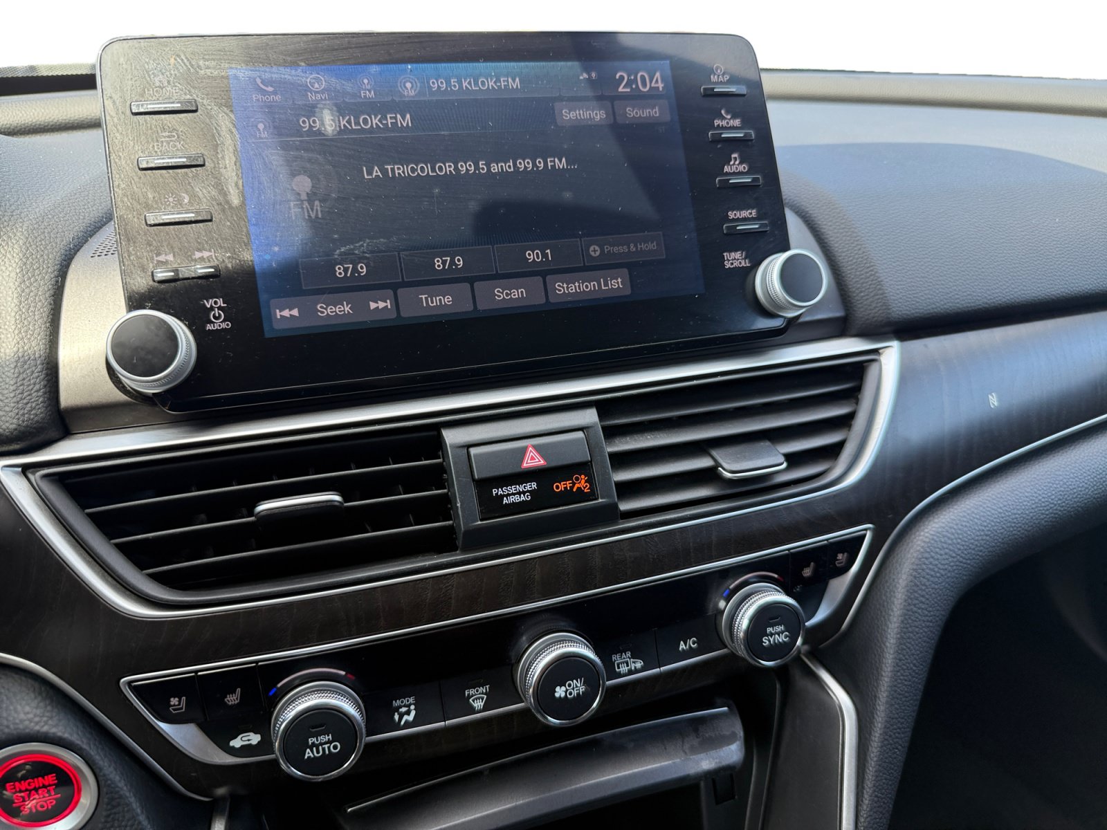 Certified 2018 Honda Accord Touring image 12