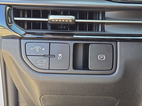 New 2026 Kia Sportage EX image 27