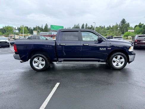 Used 2017 RAM 1500 Classic SLT AWD/4WD image 8
