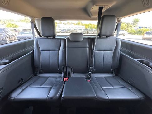 Used 2024 Ford Expedition Max XLT AWD/4WD image 33