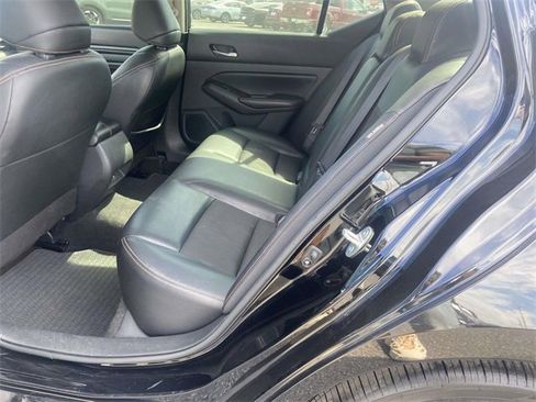 Used 2022 Nissan Altima 2.5 SR image 11