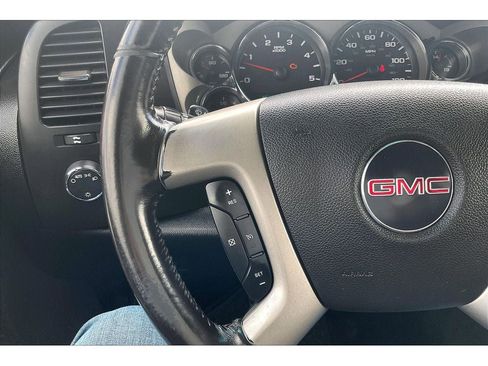 Used 2007 GMC Sierra 2500 SLE w/ Z71 Off-Road Package image 20