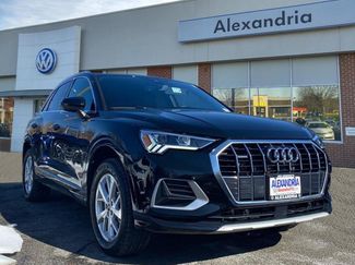 Used 2024 Audi Q3 2.0T Premium Plus video 1