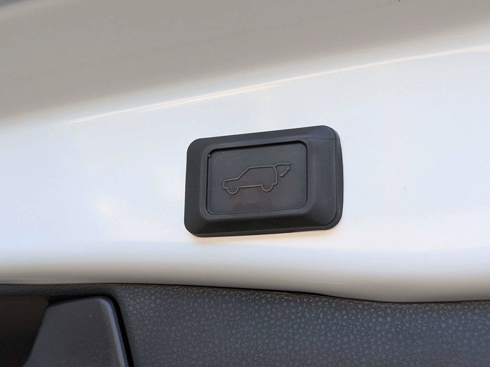 Certified 2025 Toyota RAV4 XLE w/ Convenience Package FWD image 10
