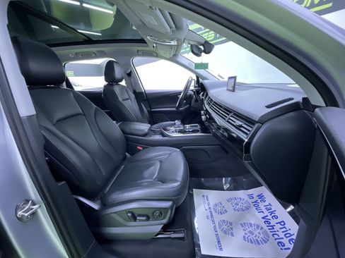 Used 2019 Audi Q7 3.0T Prestige w/ Prestige Package image 31