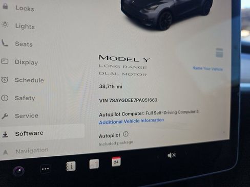 Used 2023 Tesla Model Y Long Range image 6