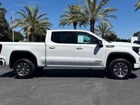 Used 2025 GMC Sierra 1500 AT4 AWD/4WD image 2