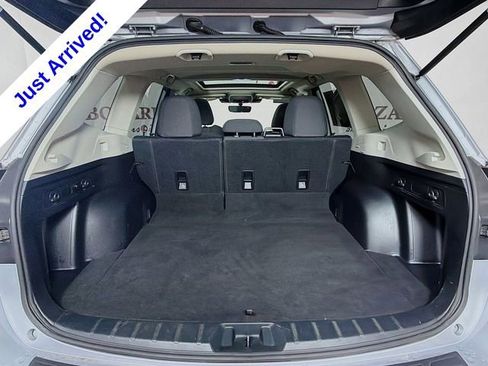 Used 2023 Subaru Forester Premium AWD/4WD image 11