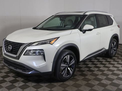 Used 2023 Nissan Rogue SL w/ SL Premium Package FWD image 10