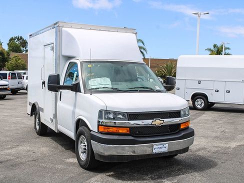 New 2025 Chevrolet Express 3500 w/ Power Convenience Package RWD image 3