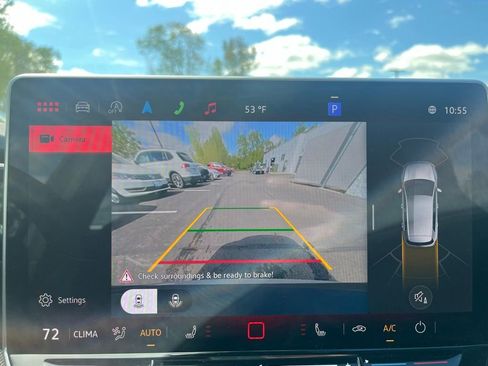 Certified 2025 Volkswagen GTI SE FWD image 18