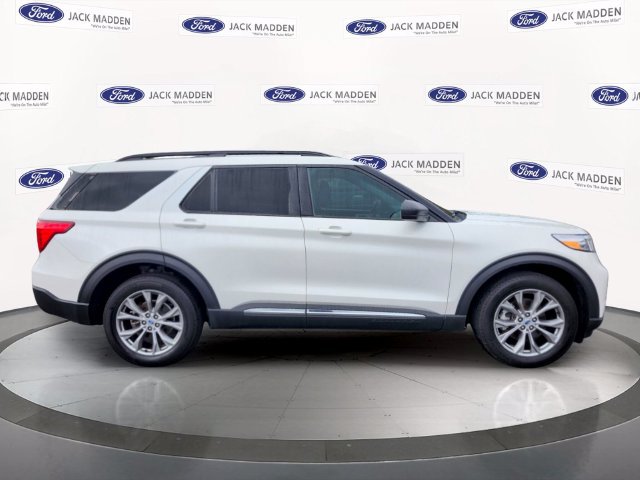 Certified 2023 Ford Explorer XLT w/ Equipment Group 202A AWD/4WD image 6