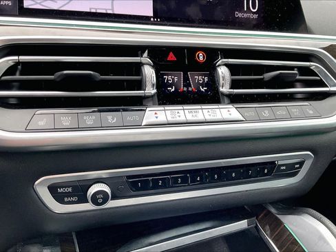 Used 2021 BMW X6 xDrive40i image 32