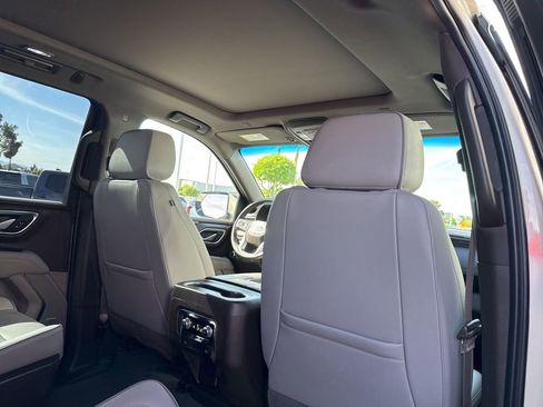 Used 2022 GMC Yukon SLT RWD image 23