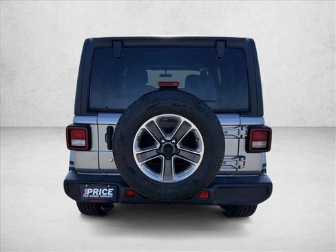 Used 2020 Jeep Wrangler Unlimited Sahara AWD/4WD image 6