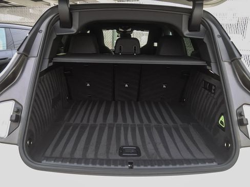 Used 2023 BMW iX xDrive50 w/ Sport Package image 22