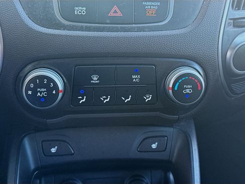 Used 2014 Hyundai Tucson SE image 12