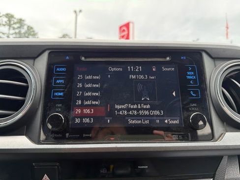 Used 2017 Toyota Tacoma TRD Off-Road w/ Tow Package RWD image 24