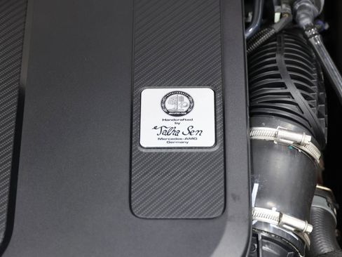 Used 2023 Mercedes-Benz SL 43 AMG w/ Driver Assistance Package image 86